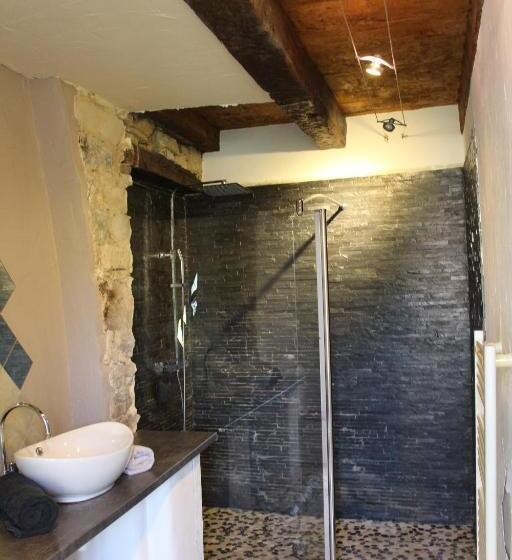 コンフォートルーム, Domaine D Alcapies