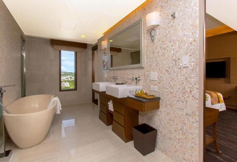 Standardzimmer Kingsize Bett, Dusit Thani Guam Resort