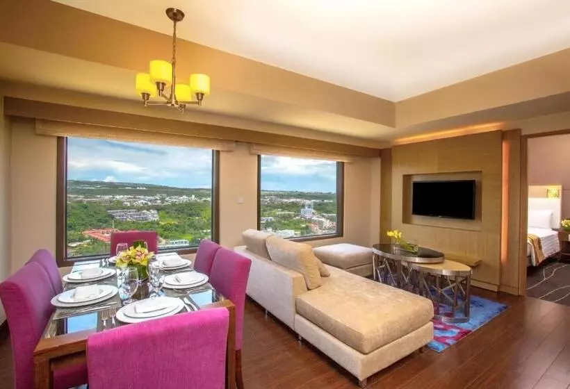 景色の見えるスイートルーム, Dusit Thani Guam Resort
