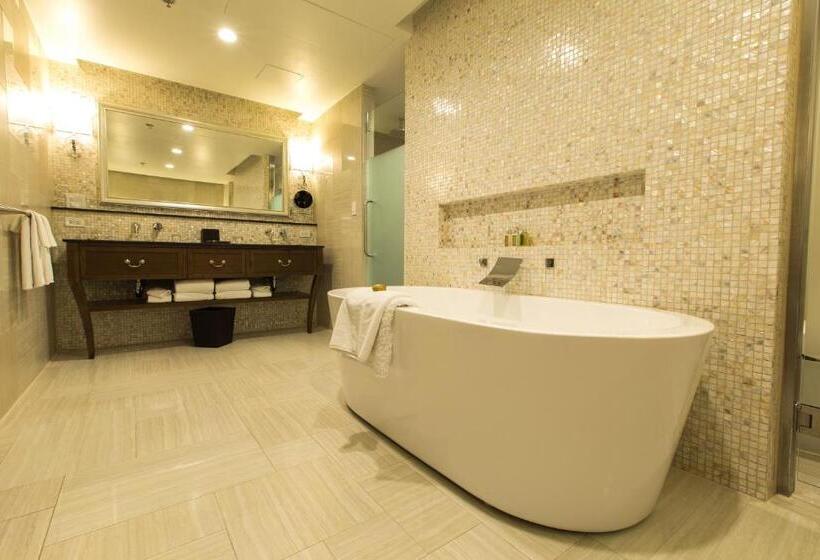 Executive Suite, Dusit Thani Guam Resort