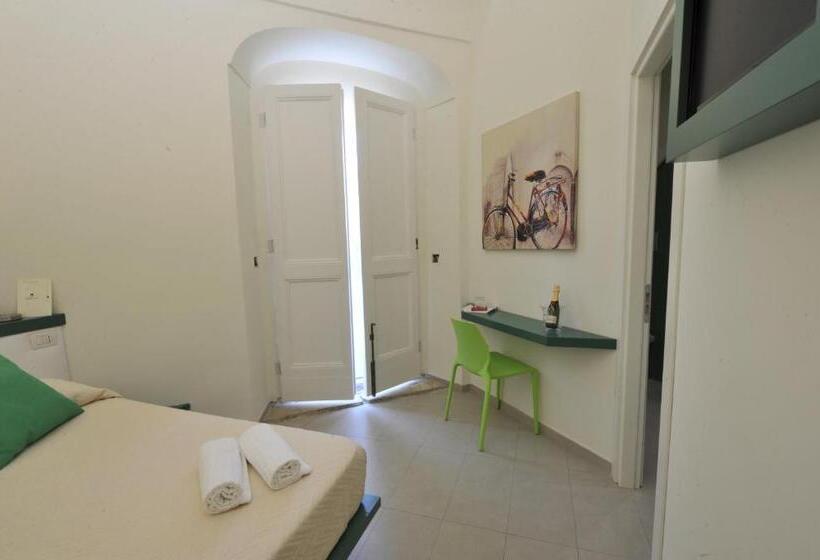 غرفة قياسية, Edificio 15 House Elite