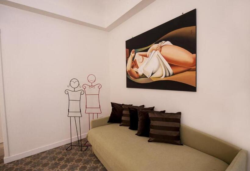 غرفة قياسية رباعية, Edificio 15 House Elite