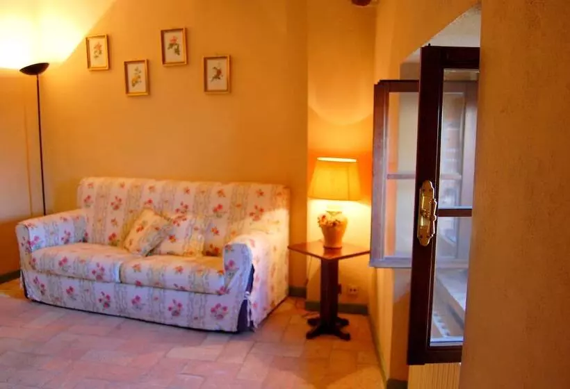 سوییت سوپریور, Il Castello Di Rosceto