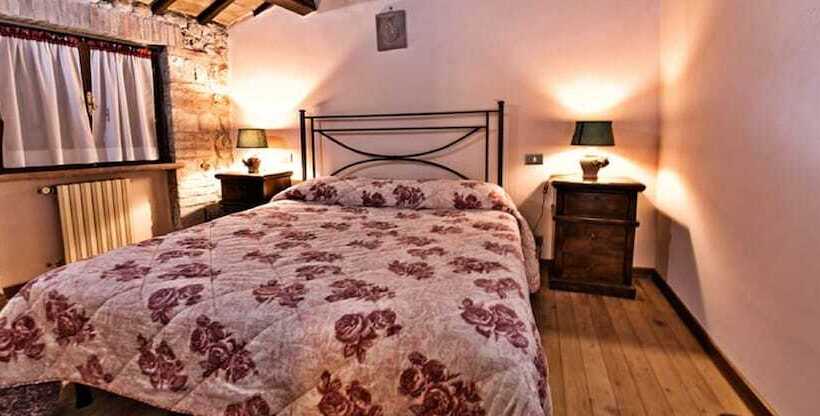 수피리어 스위트, Il Castello Di Rosceto