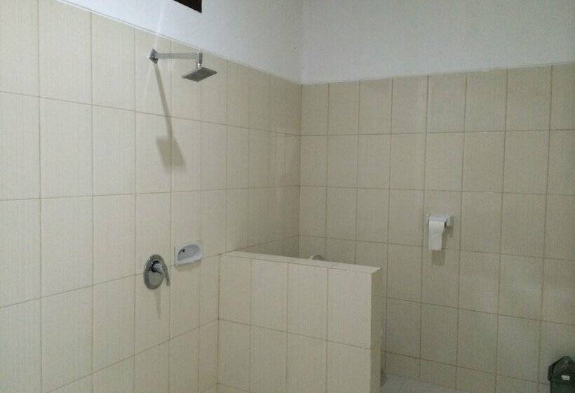 اتاق سوپریور, Kutamara