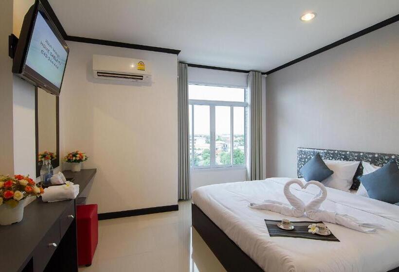 스탠다드 룸, Leelawadee Grand