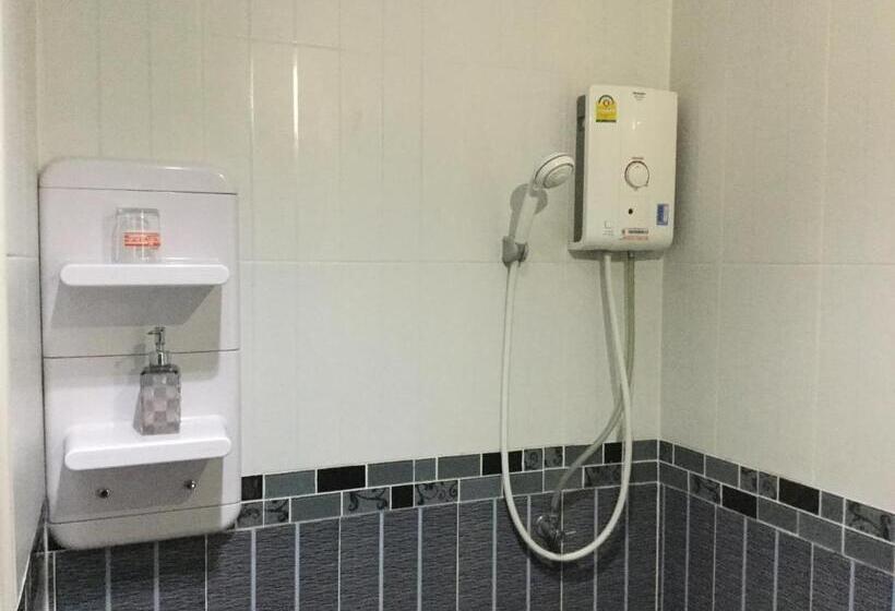 스탠다드 룸, Leelawadee Grand