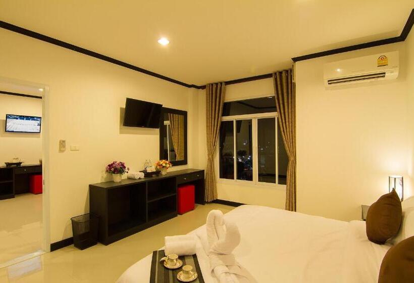 스위트 킹사이즈 침대, Leelawadee Grand