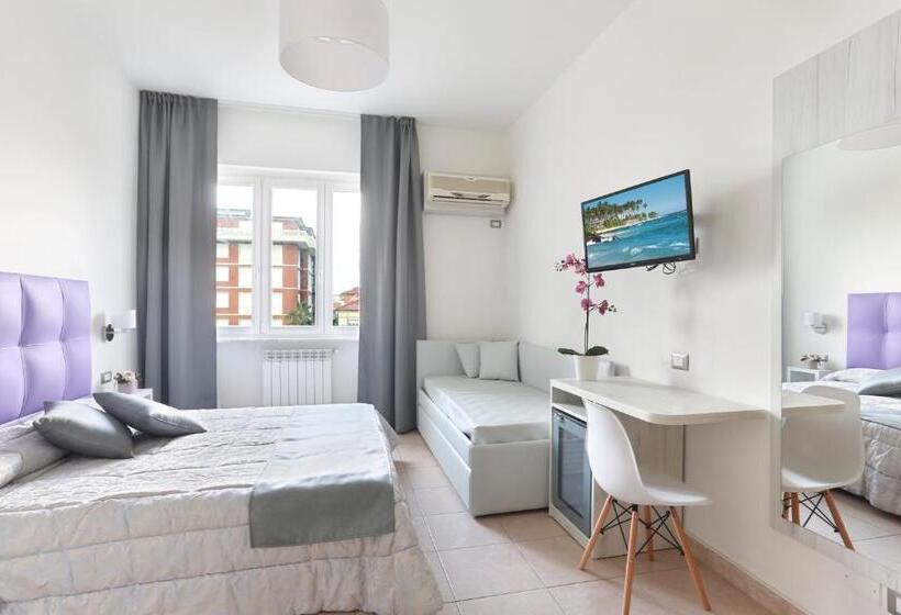 4 Bett Standardzimmer Meerblick, Nuovo Tirreno