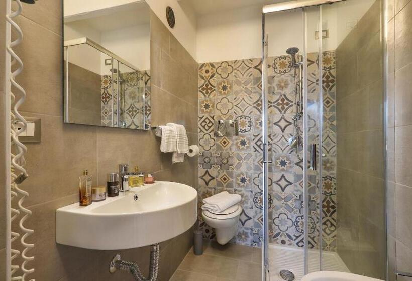 Triple Room Sea View, Nuovo Tirreno