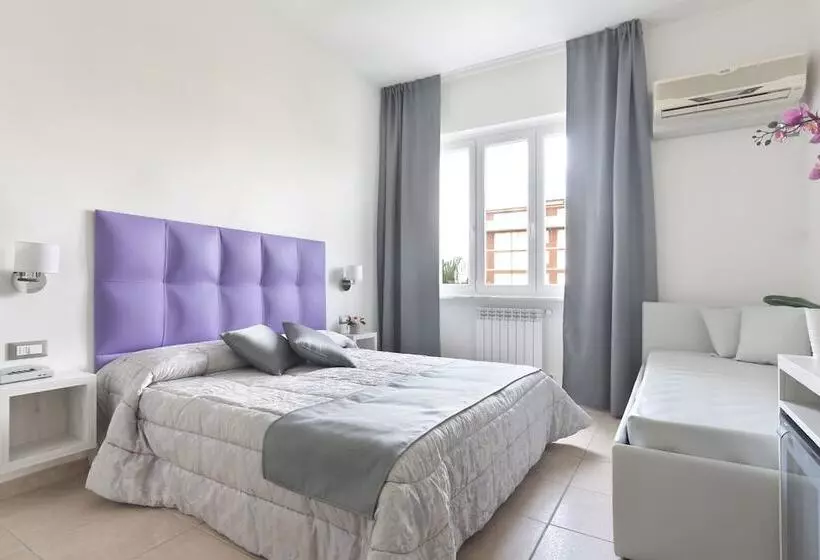 اتاق استاندارد چهار تخته, Nuovo Tirreno