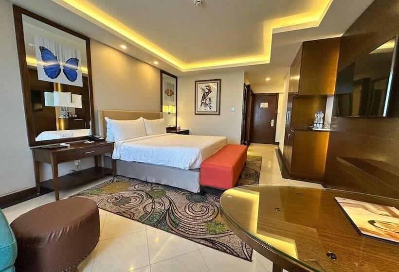 سوییت لوکس, Pearl Continental Bhurban