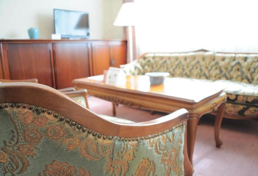 标准间, Tateyama Kokusai