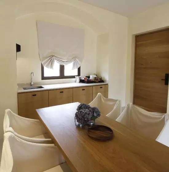 シングルデラックスルーム, Toscana Town Square Suites