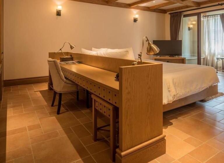 Номер Стандарт Вид на Город, Toscana Town Square Suites