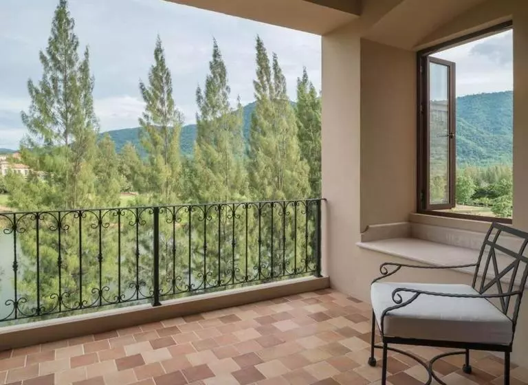 シングルデラックスルーム, Toscana Town Square Suites