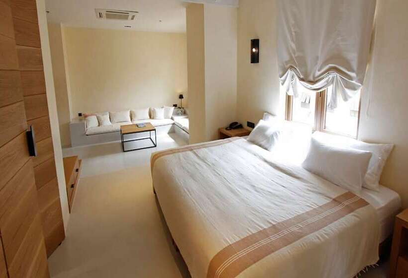 Номер Стандарт Вид на Город, Toscana Town Square Suites