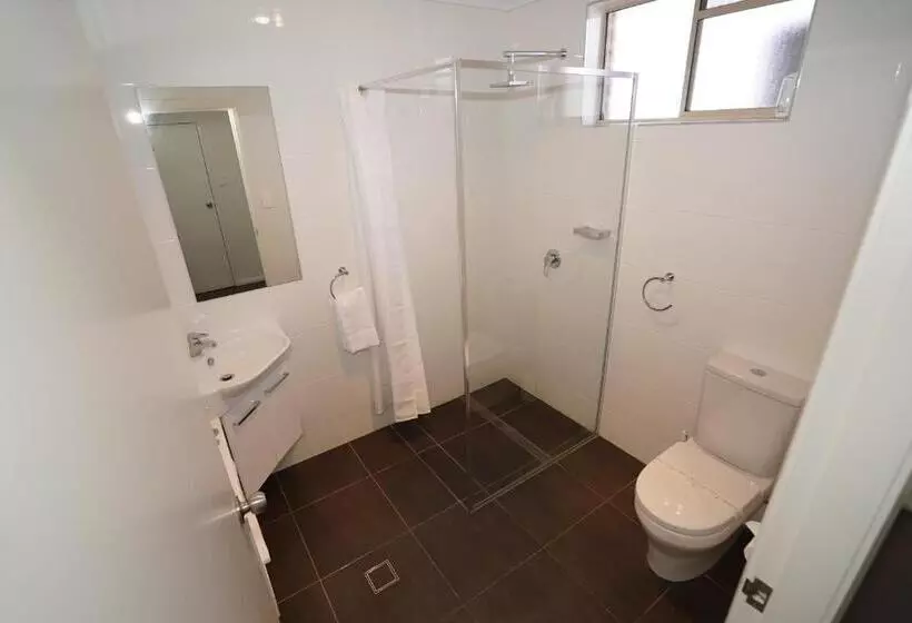 Quarto Familiar Basic, Exies Bagtown