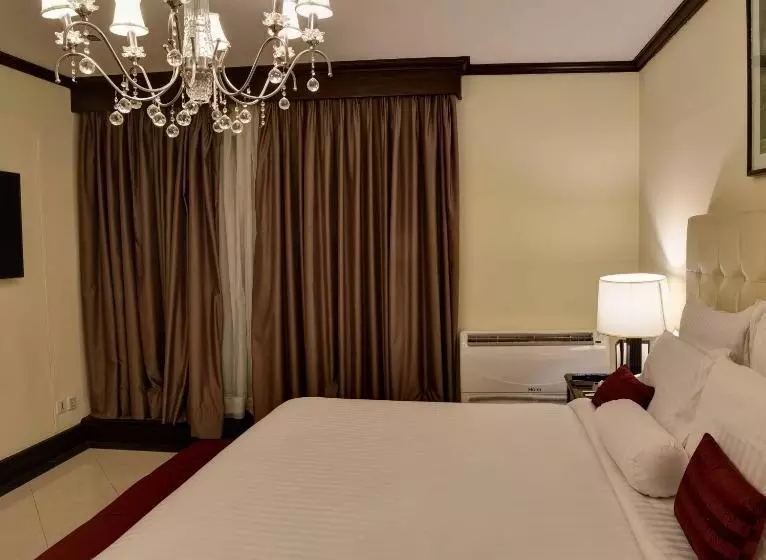 اتاق لوکس با تخت بزرگ, Pearl Continental Bhurban