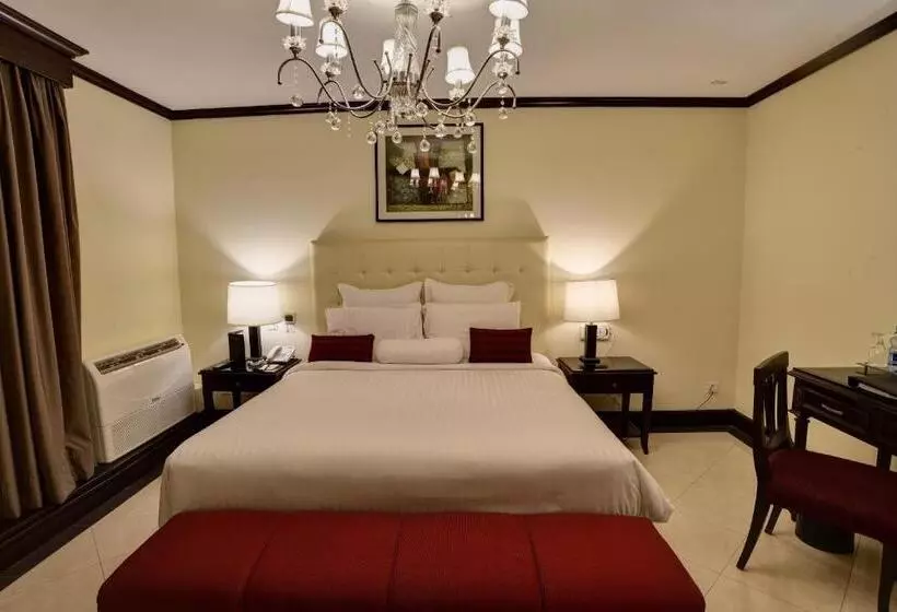 سوییت لوکس, Pearl Continental Bhurban
