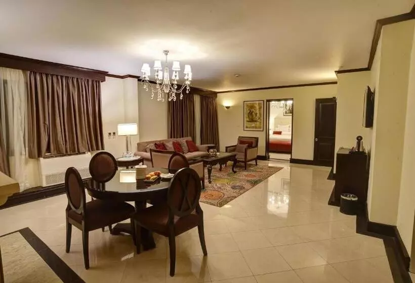 سوییت لوکس, Pearl Continental Bhurban