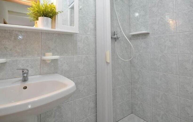 בית, 2 חדרי שינה, Residence Elena