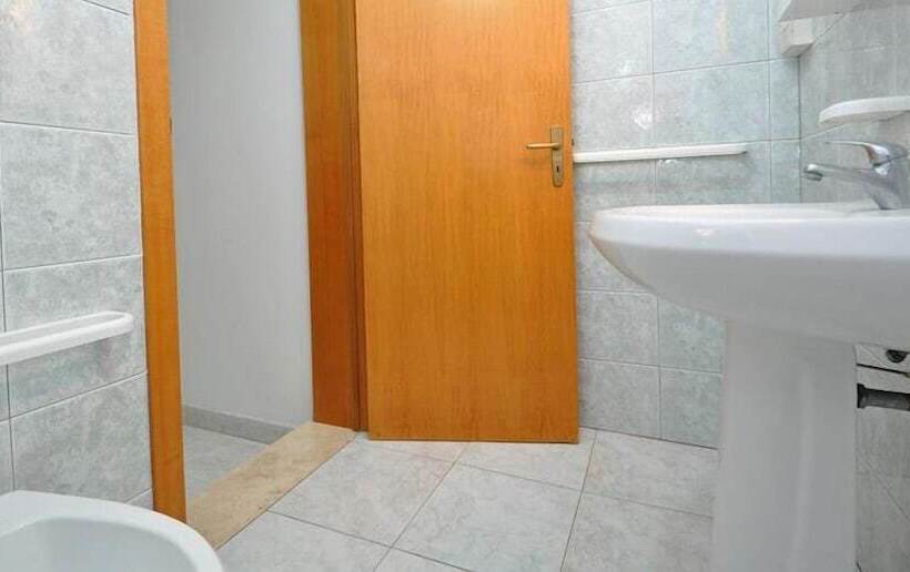 Дом 2 Спальни, Residence Elena