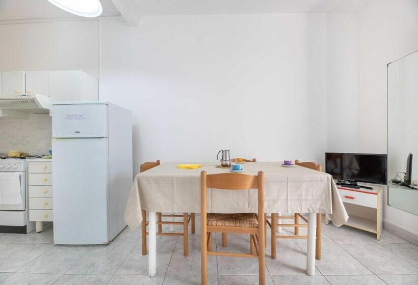 בית, 2 חדרי שינה, Residence Elena