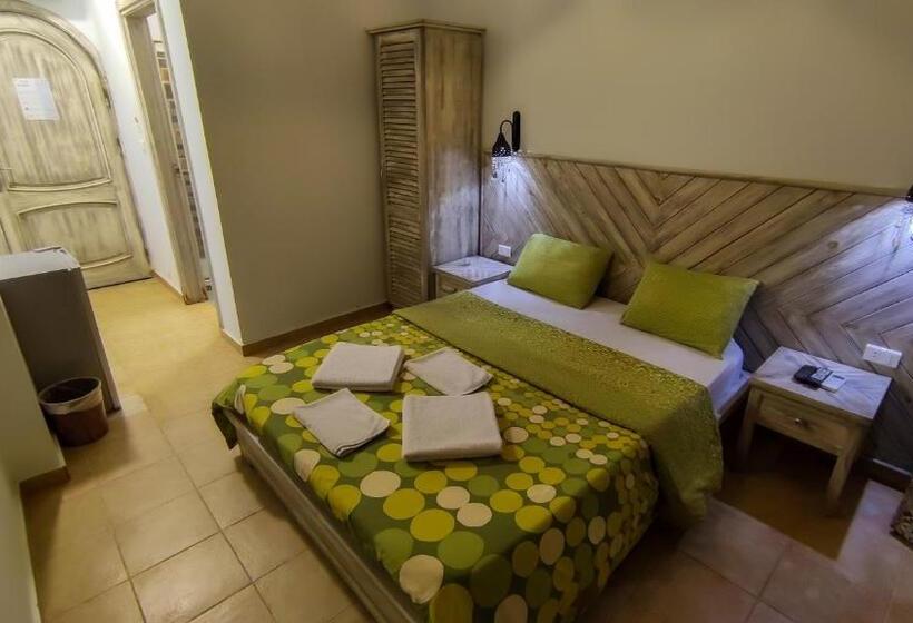 اتاق لوکس با چشم‌انداز دریا, Shams Hotel & Dive Centre