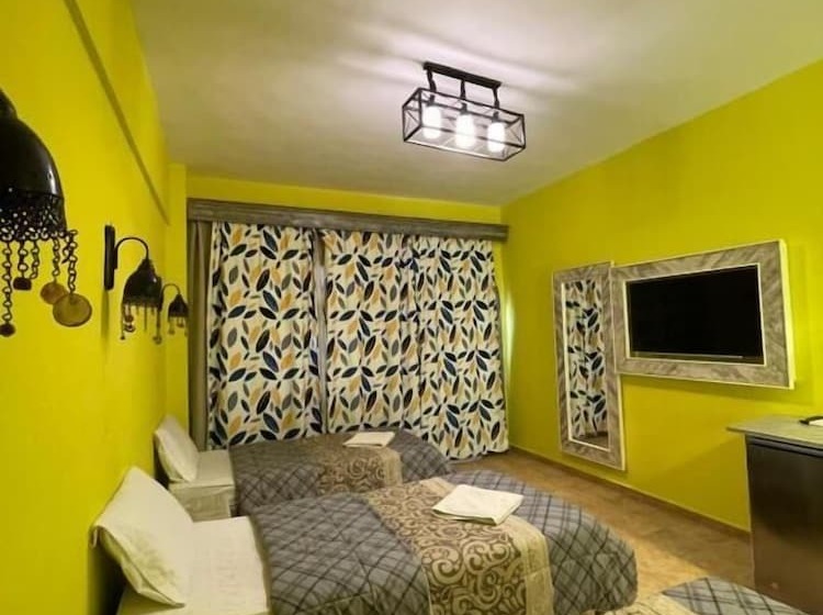 اتاق استاندارد سه نفره, Shams Hotel & Dive Centre