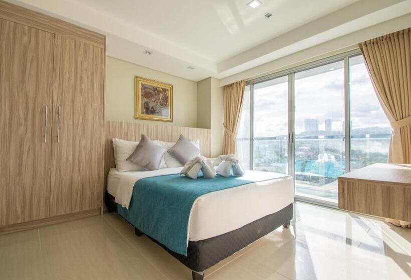 豪华套房, Alicia Apartelle