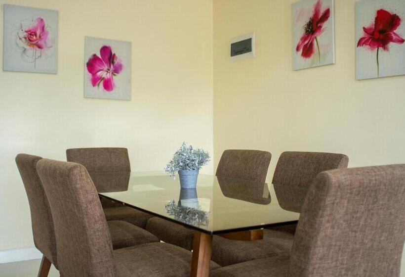 Люкс Superior 2 Спальни, Alicia Apartelle