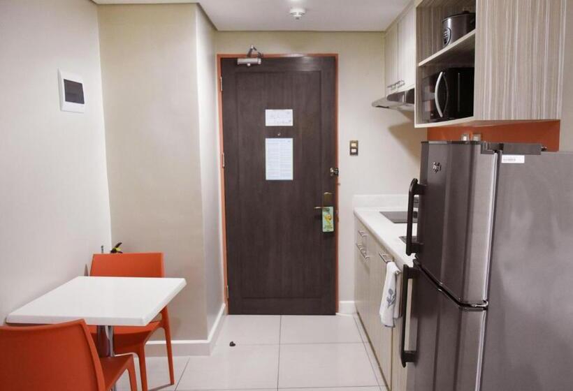 Студия Deluxe, Alicia Apartelle