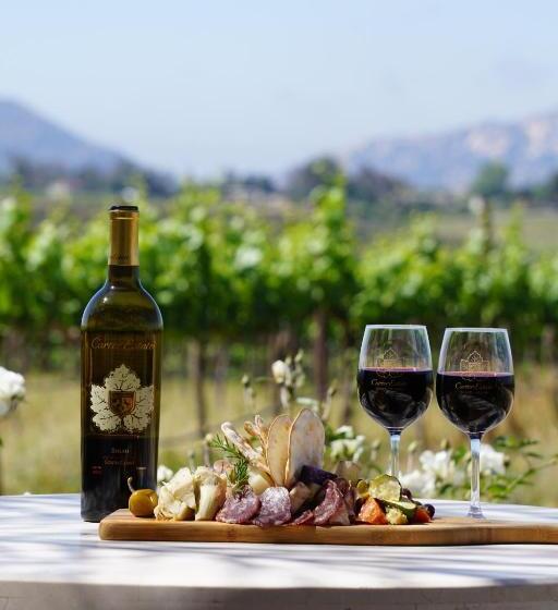 デラックスバンガロー, Carter Estate Winery And Resort