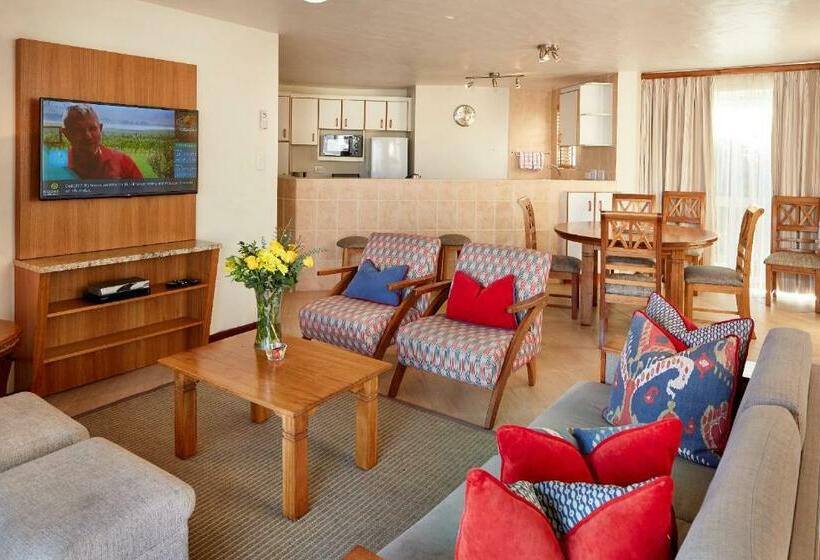 فيلا غرفتين نوم, First Group Port Owen Marina