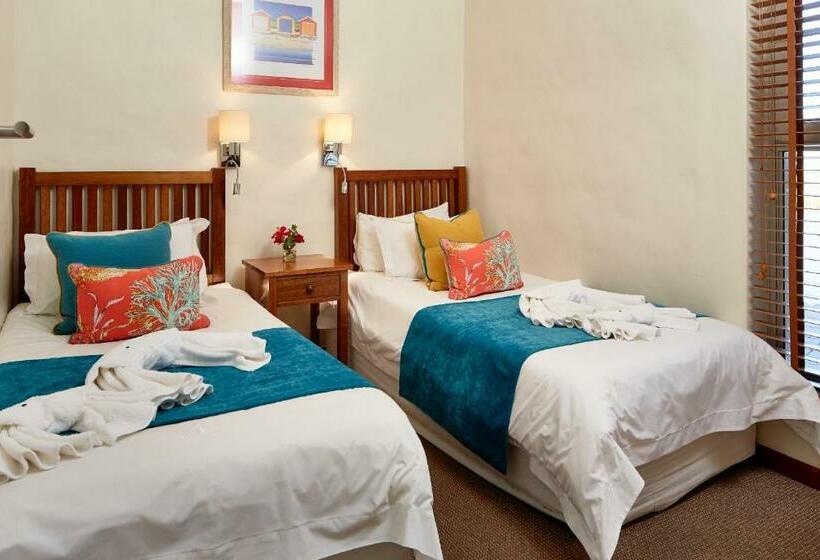 فيلا غرفتين نوم, First Group Port Owen Marina