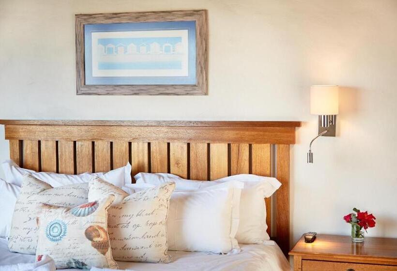 فيلا غرفتين نوم, First Group Port Owen Marina