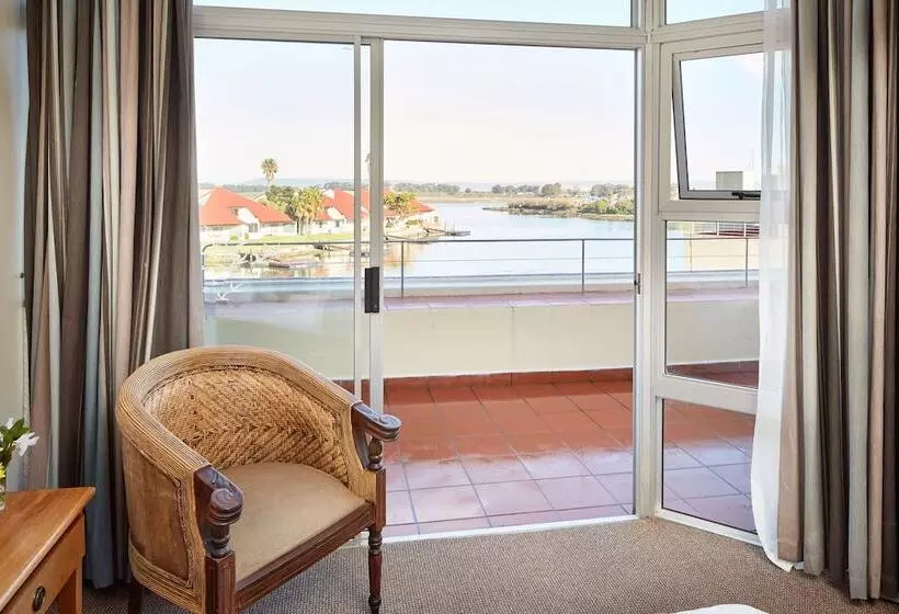１ベッドルームアパートメント, First Group Port Owen Marina