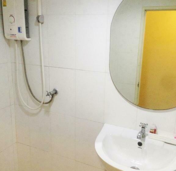 חדר סטנדרט לשלושה, Is Boutique Huahin