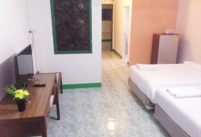 חדר סטנדרט לשלושה, Is Boutique Huahin