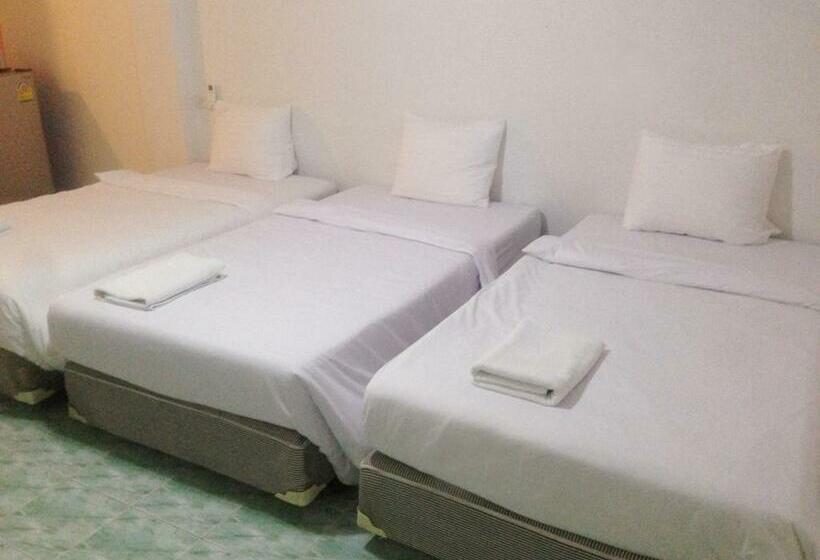 חדר סטנדרט לשלושה, Is Boutique Huahin