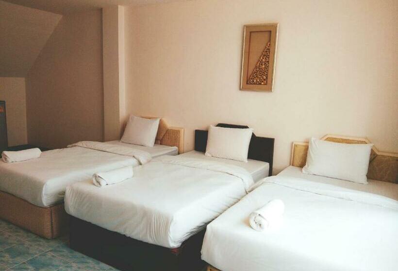 חדר סטנדרט לשלושה, Is Boutique Huahin