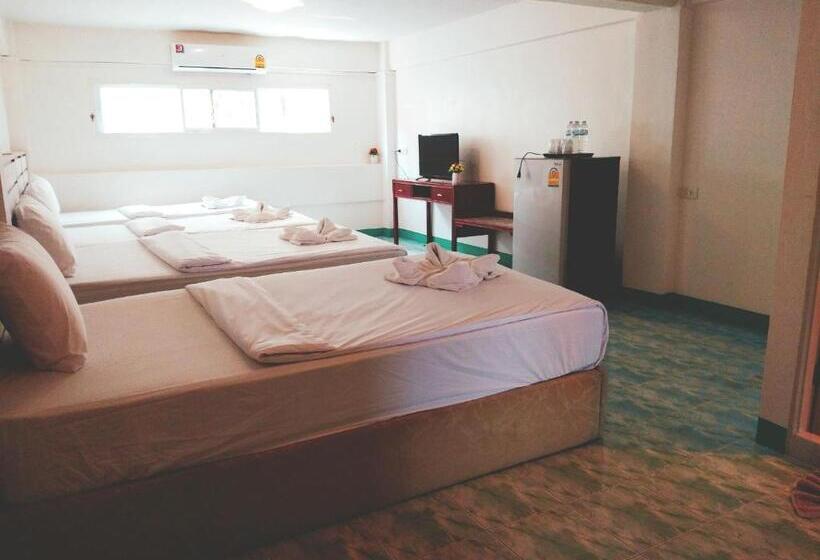 חדר סטנדרט לשלושה, Is Boutique Huahin