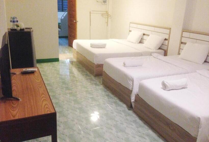 חדר סטנדרט לארבעה, Is Boutique Huahin