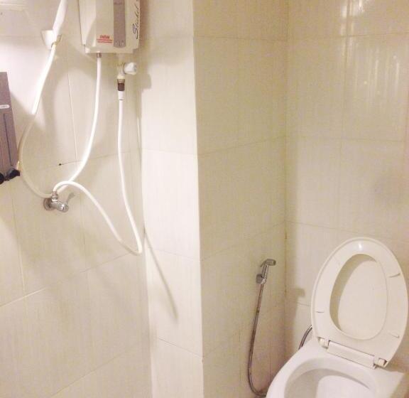 חדר משפחתי, Is Boutique Huahin