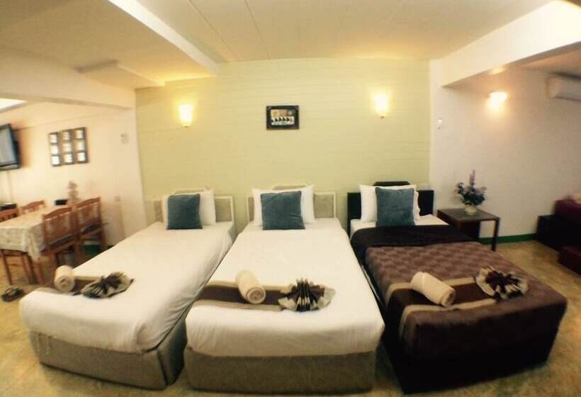 חדר משפחתי, Is Boutique Huahin