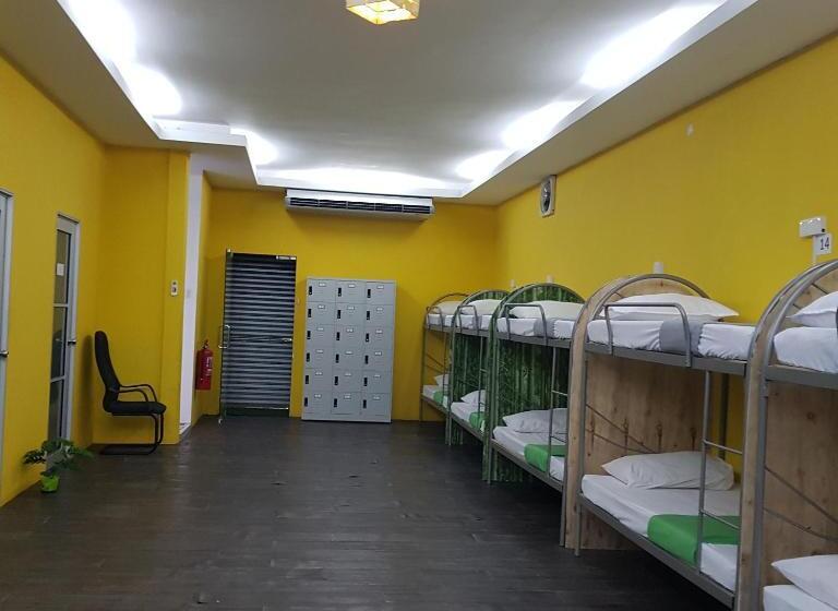 Кровать в Общей Комнате, Casa Hotel Near Klia 1