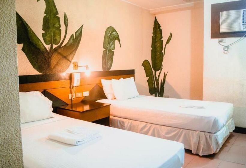 اتاق استاندارد با چشمانداز استخر, Country Village