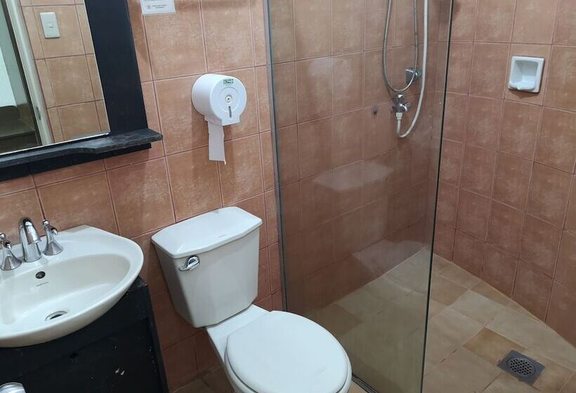 اتاق استاندارد, Country Village