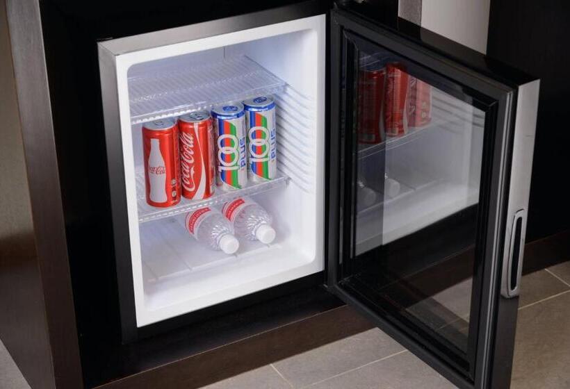 חדר סטנדרט, Ernes